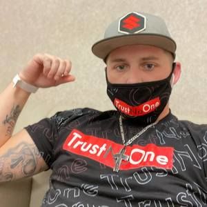 Meet your Posher, Chad